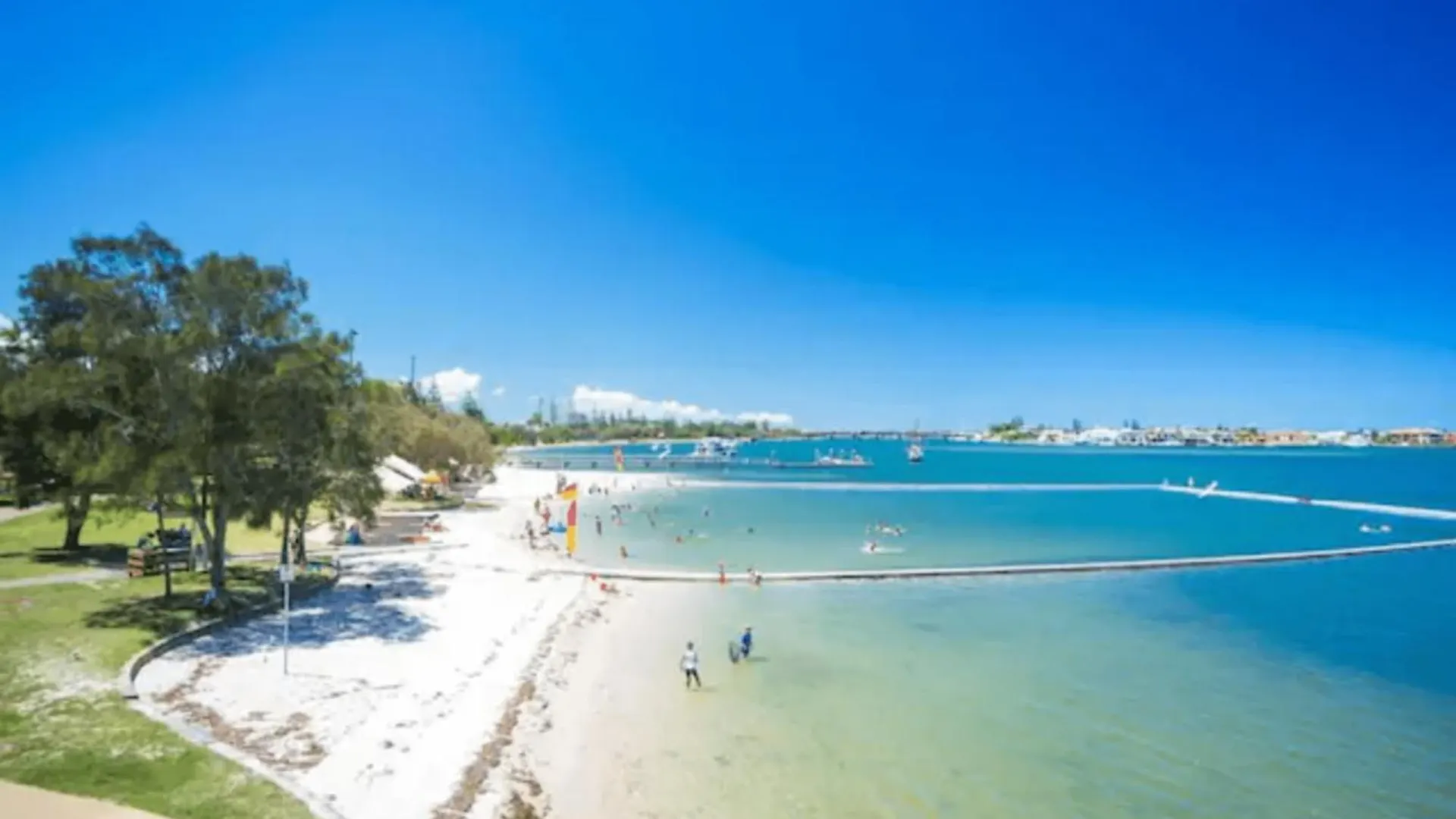 Casa Bella - Paradise, 3 Bedroom, Guest House, Villa Gold Coast